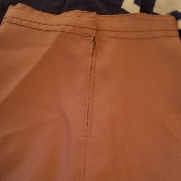Vintage Style High Waisted Tan Skirt - Picture 2 of 6
